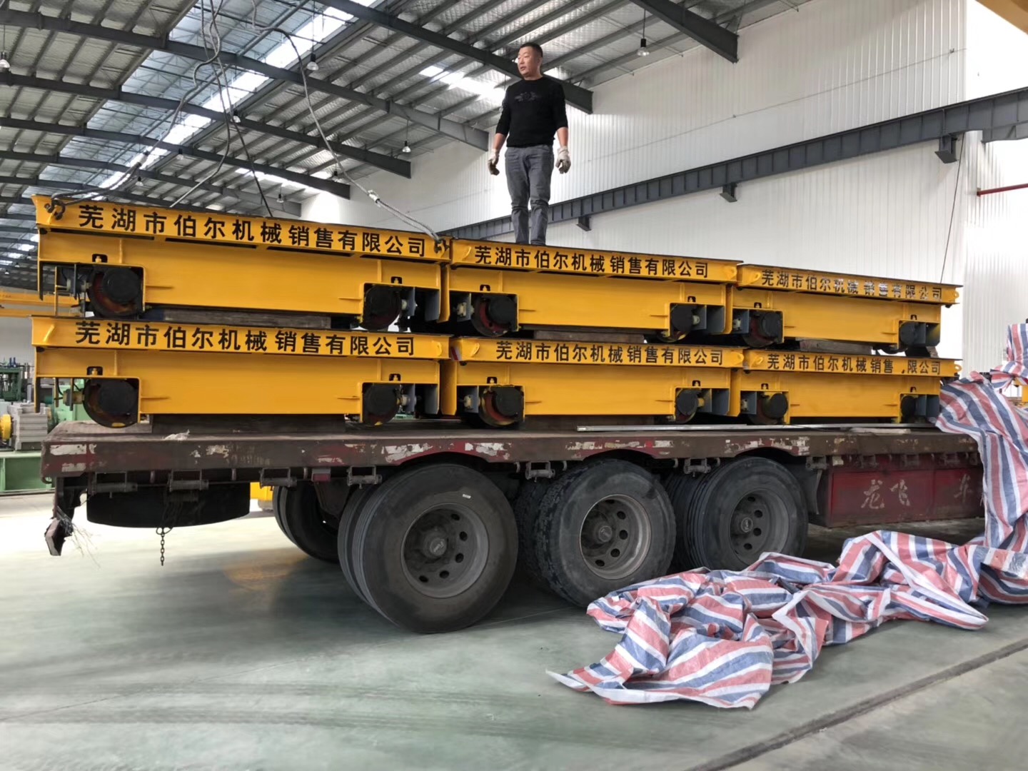 安徽眾源新材料股份有限公司訂購(gòu)20噸低壓供電平車(chē)，交付現(xiàn)場(chǎng)。